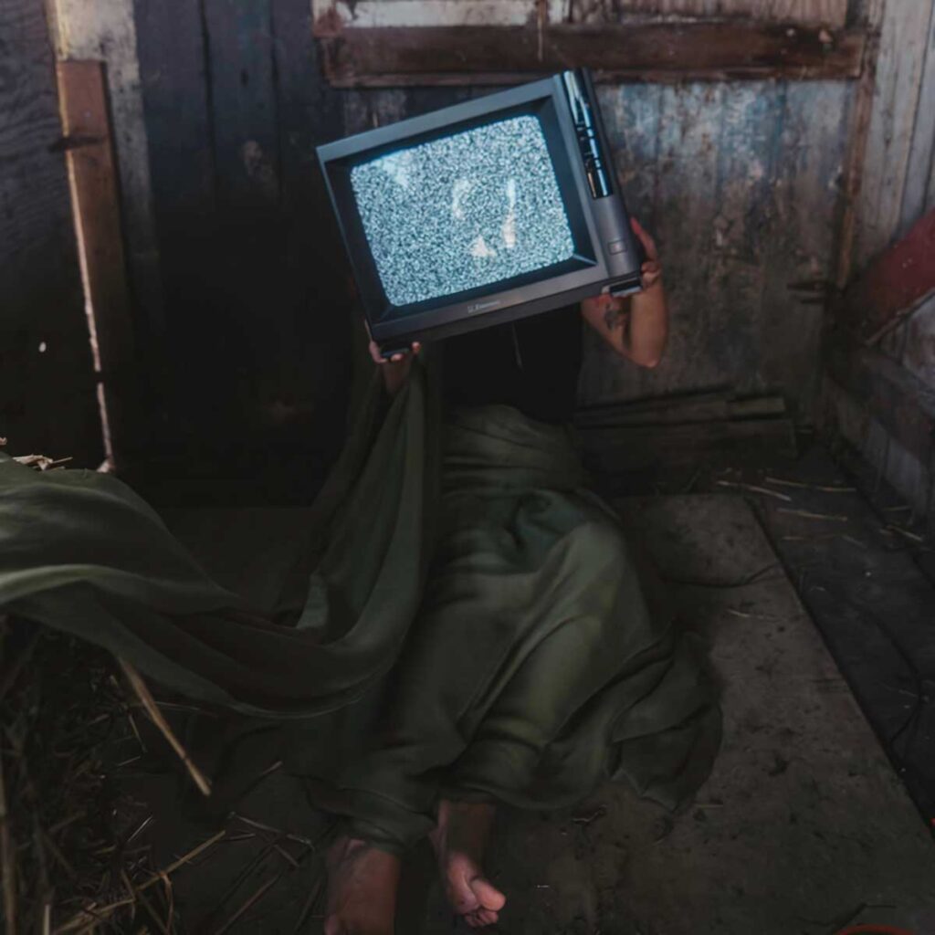 LIANZI cuestiona la comparación en “I WANT WHAT THEY HAVE”
