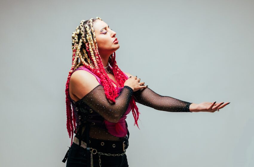  Artista chilena Dolce K se abre camino en la música urbana con su primer single “Baby perdón”