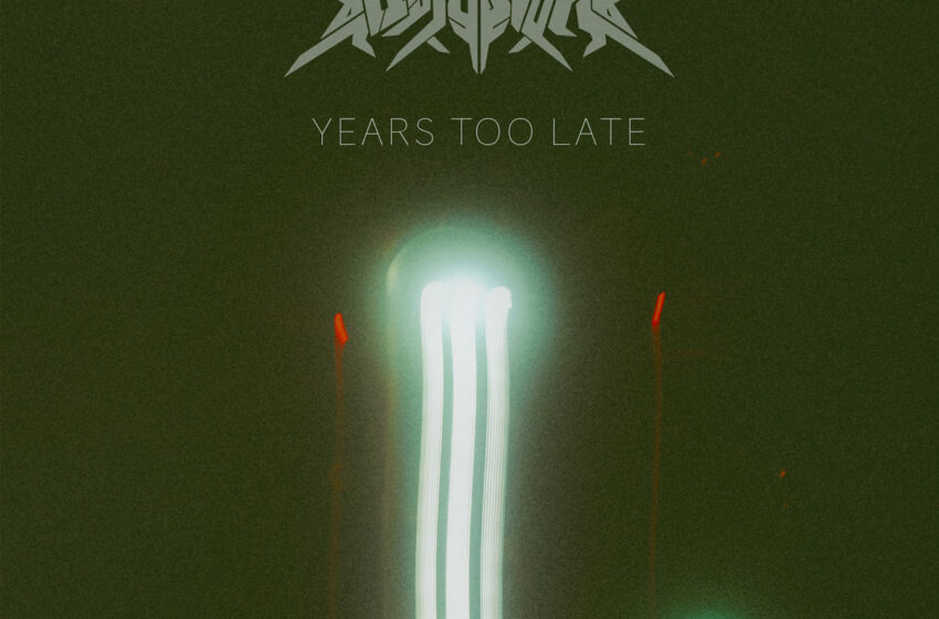  Audiosvora mira al pasado en “Years Too Late”