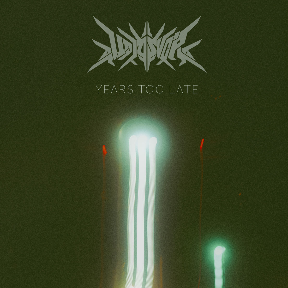  Audiosvora mira al pasado en “Years Too Late”