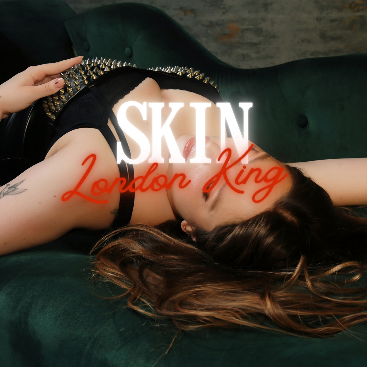  London King convierte dolor y memoria en “Skin”